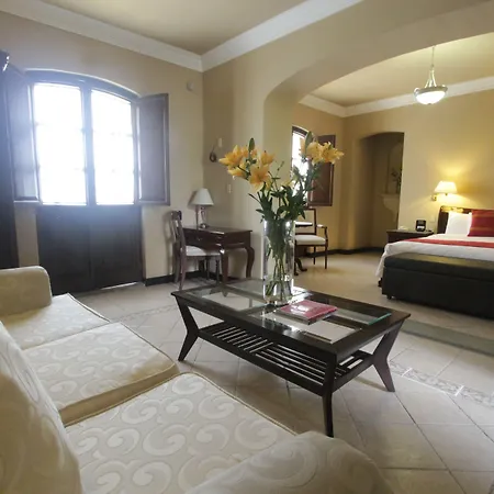 Hotel De La Parra-3
